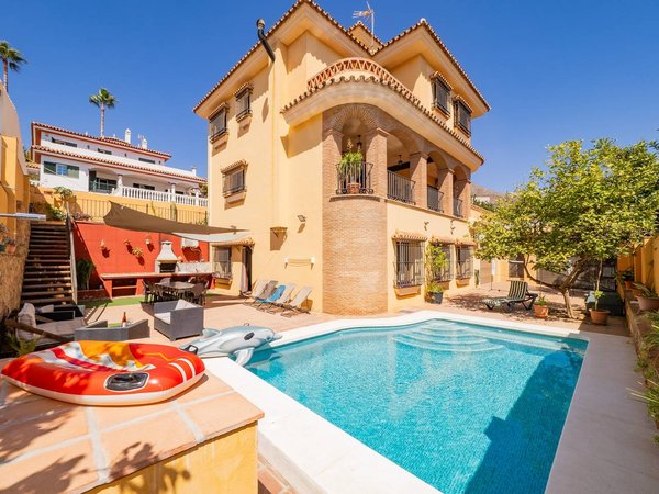 Holiday home in Benalmádena from £241 per night