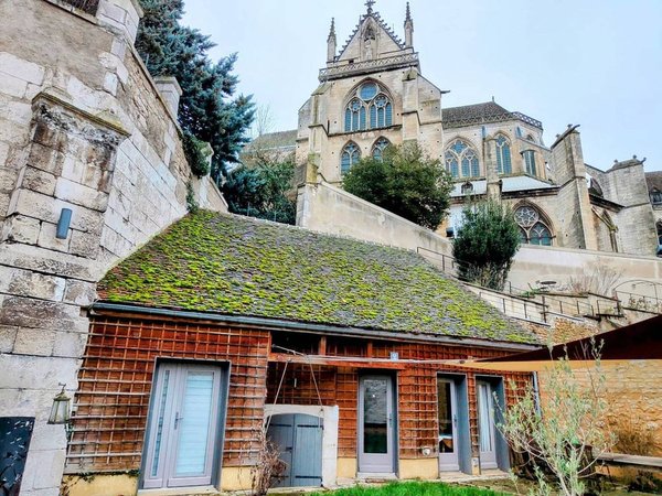 Holiday home in Yonne from £43 per night