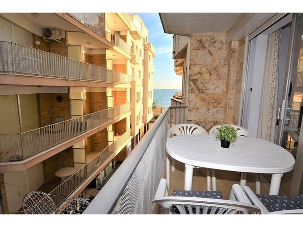 Holiday apartment in Calafell from £105 per night