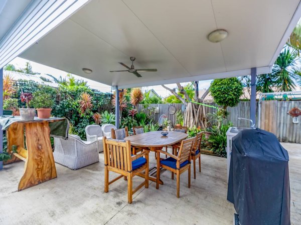 Holiday apartment in Sunshine Coast from £151 per night