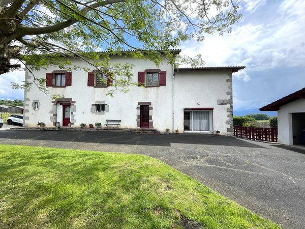 Holiday home in Pyrenees from £57 per night