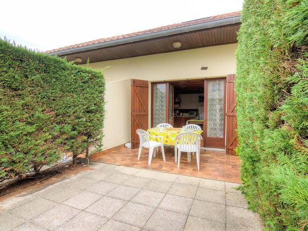 Holiday home in Landes from £54 per night
