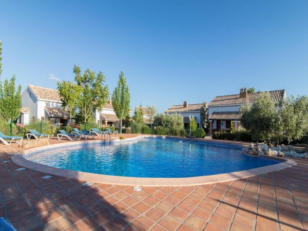 Holiday home in Pozo Alcón from £43 per night