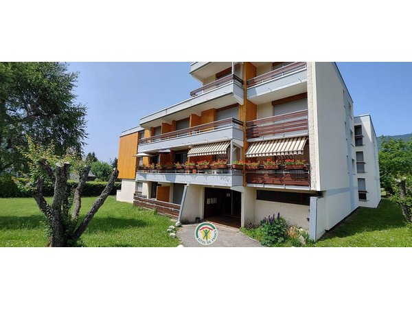 Holiday home in Isère from £53 per night