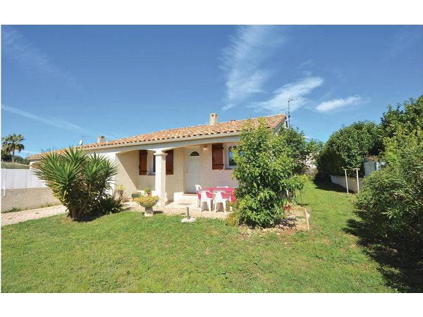 Holiday home in Pignan from £37 per night