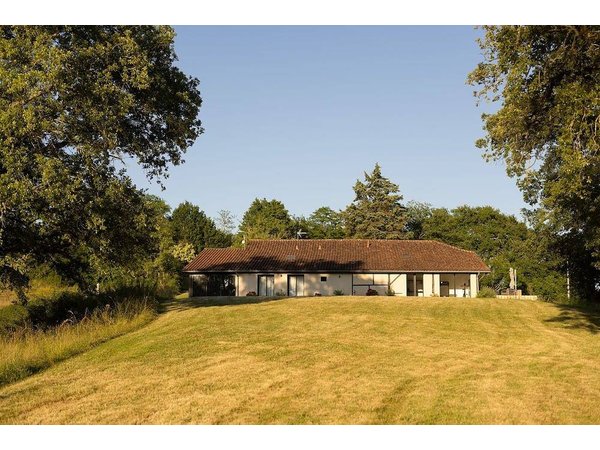 Holiday home in Gers from £802 per night