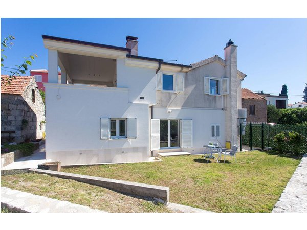 Holiday apartment in Split-Dalmatia from £51 per night