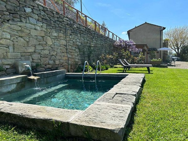 Holiday home in Cortona from £136 per night