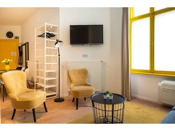 Holiday apartment in Berlin from £93 per night