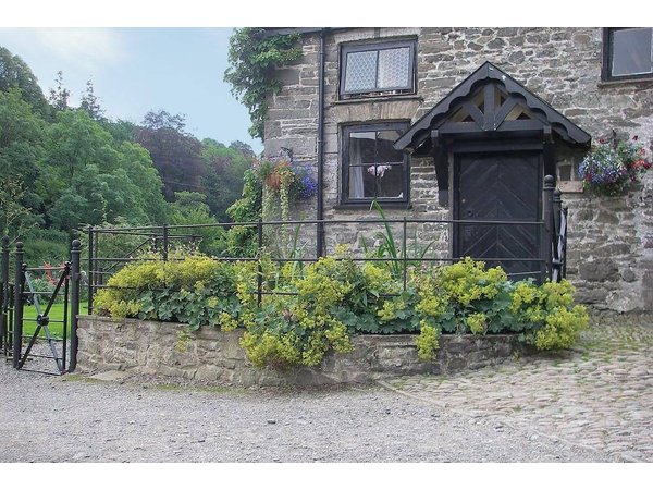 Holiday home in South-Wales from £48 per night