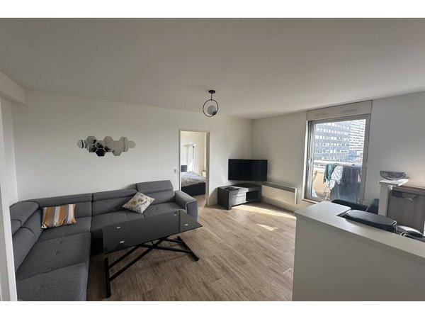 Holiday apartment in Courbevoie from £109 per night