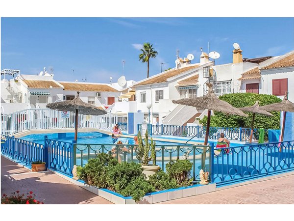 Holiday apartment in Torrevieja from £32 per night