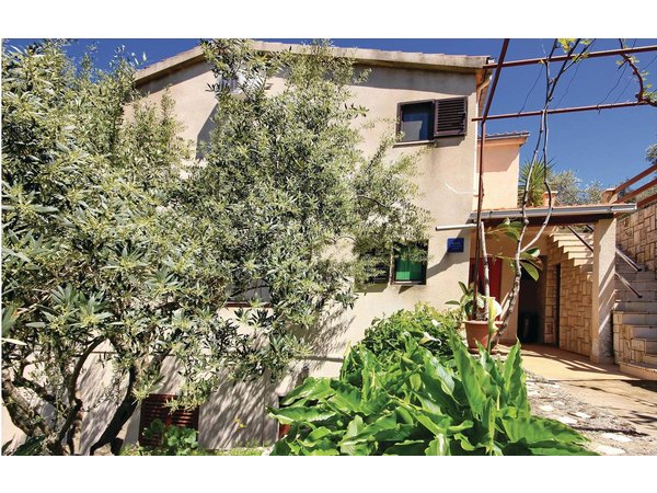 Holiday apartment in Blato from £31 per night