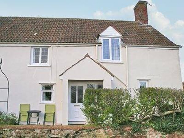 Holiday home in Oake from £47 per night