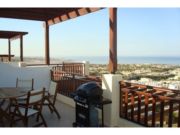 Holiday apartment in Peyia from £122 per night