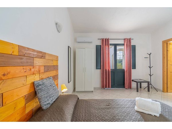 Holiday apartment in Val di Noto from £48 per night
