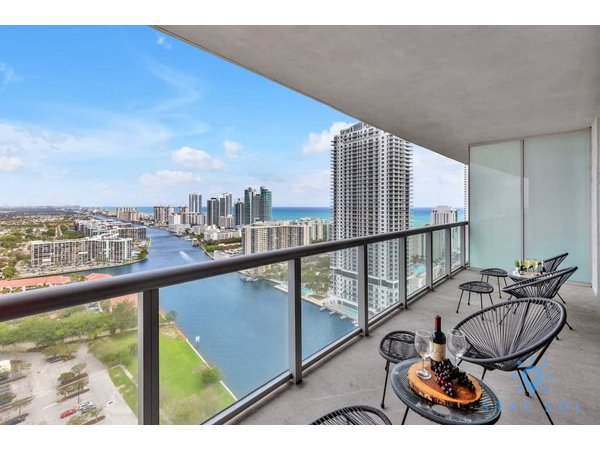 Holiday apartment in Broward County from £143 per night
