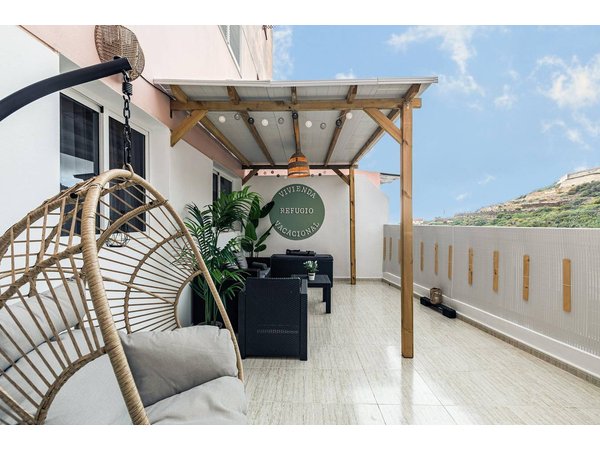 Holiday home in Abona from £121 per night