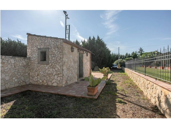 Holiday home in Val di Noto from £51 per night
