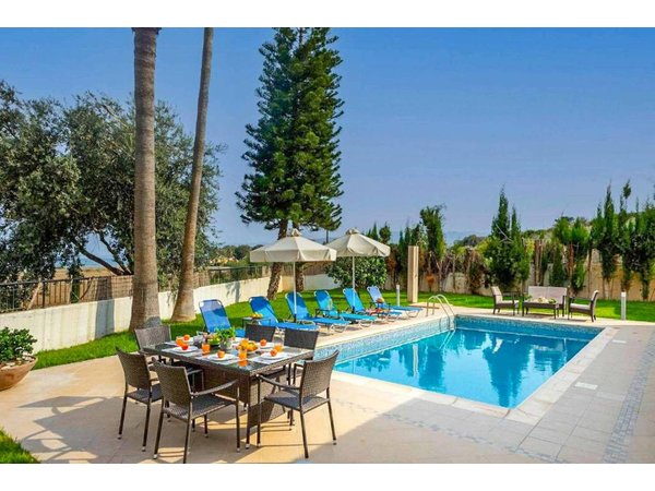 Holiday home in Dasoudi Beach from £133 per night