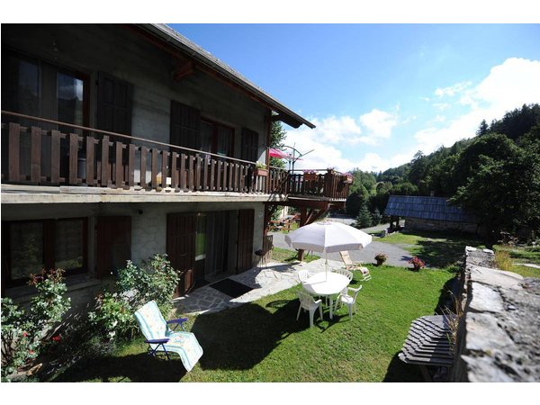 Holiday home in Orcières from £42 per night