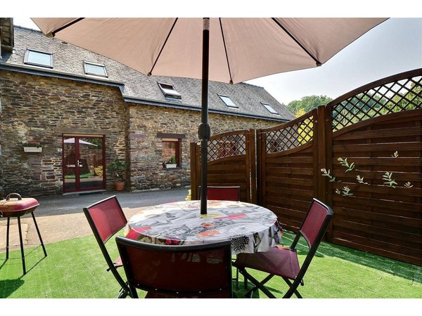 Holiday home in Lohéac from £48 per night
