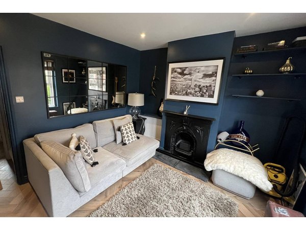 Holiday home in Surrey from £257 per night