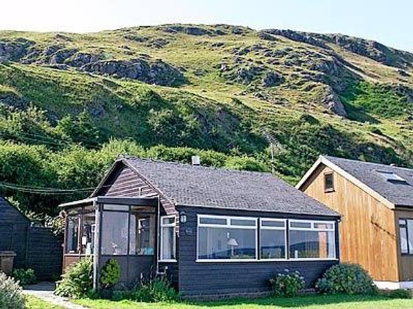Holiday home in Lowlands from £46 per night