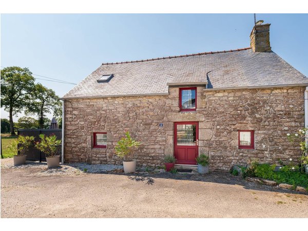 Holiday home in Morbihan from £41 per night