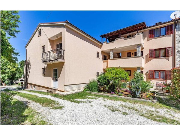 Holiday apartment in Medulin from £33 per night