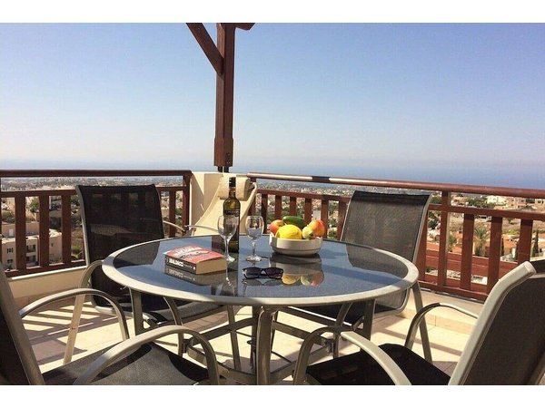 Holiday apartment in Peyia from £86 per night