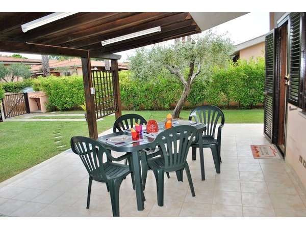 Holiday home in Fondi from £175 per night