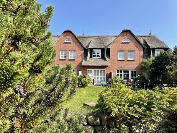 Holiday home in Sylt from £196 per night