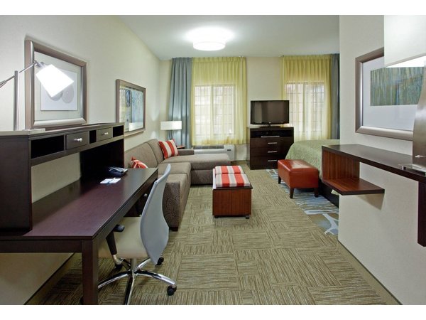 Hotel in Fort Bend County from £135 per night