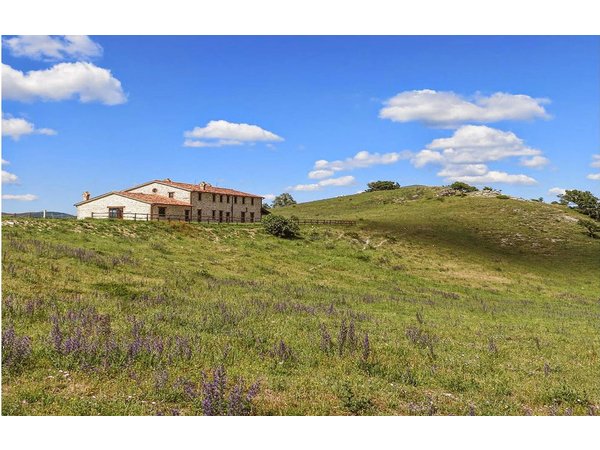 Holiday home in Apecchio from £353 per night