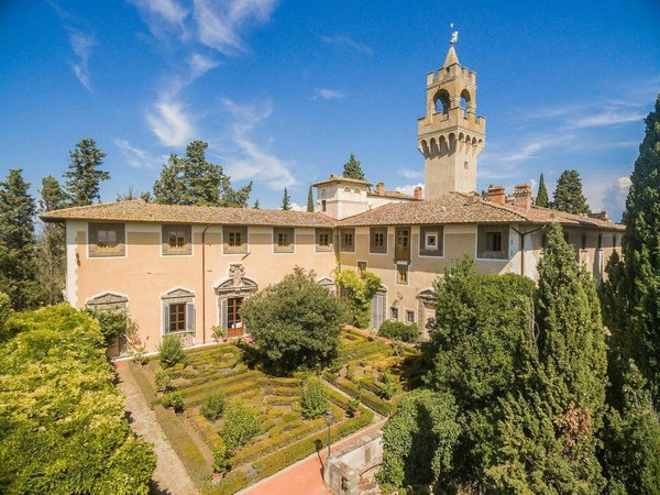 Holiday home in Montespertoli from £93 per night