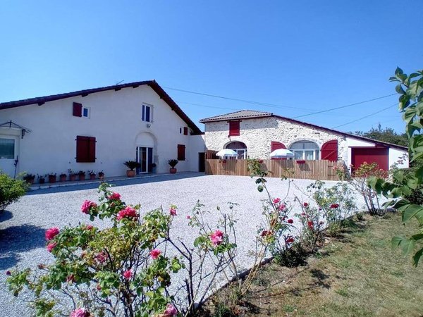Holiday home in Landes from £46 per night