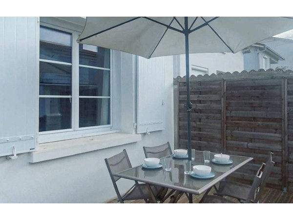 Holiday home in Royan from £57 per night