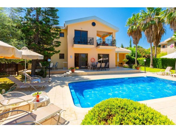 Holiday home in Dasoudi Beach from £121 per night