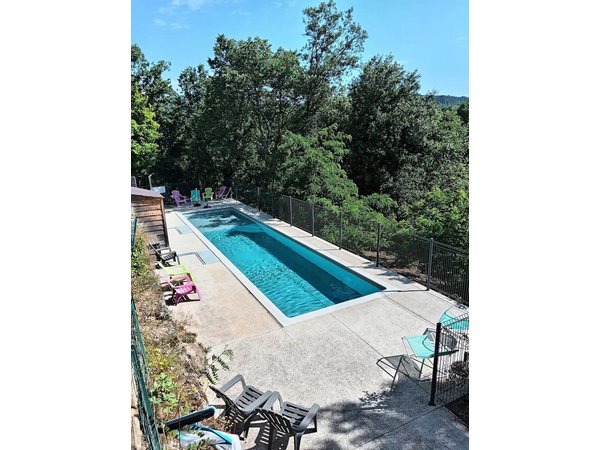 Camping in Ribes from £34 per night