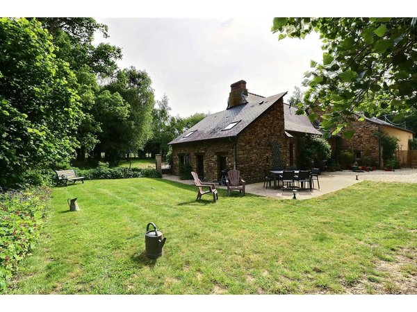Holiday home in Fougères-Vitré from £52 per night
