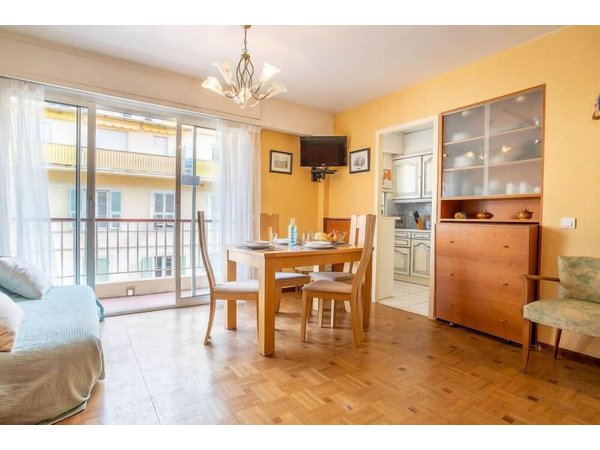 Holiday apartment in Menton from £65 per night
