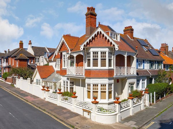 Holiday apartment in Sussex from £93 per night