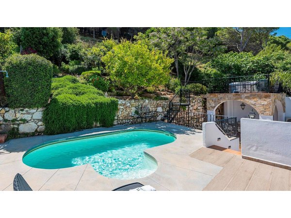 Holiday home in Málaga Province from £310 per night
