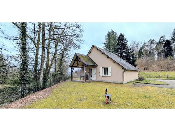 Holiday home in Limousin from £52 per night