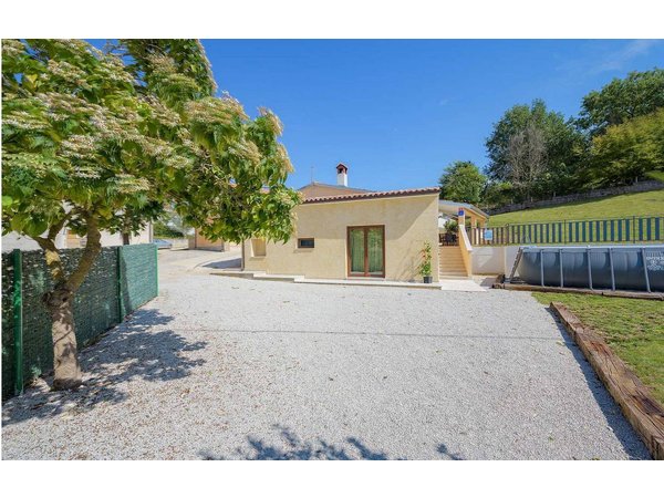 Holiday home in Skropeti from £53 per night