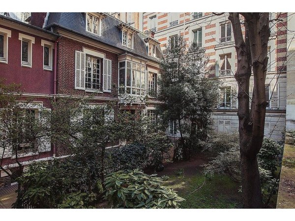 Holiday home in Hauts-de-Seine from £533 per night