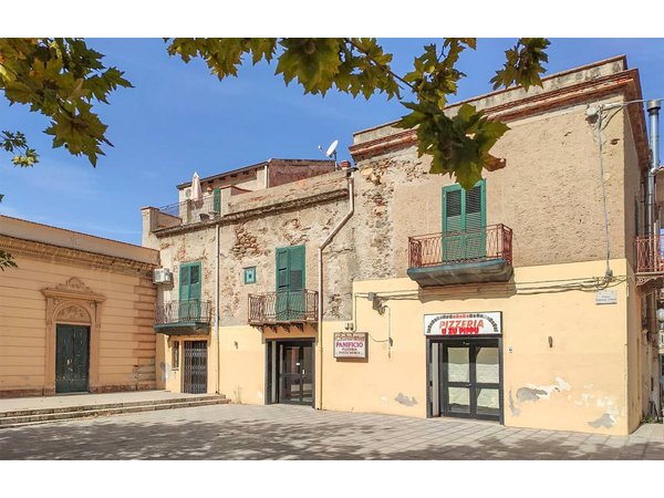 Holiday apartment in Messina Province from £31 per night