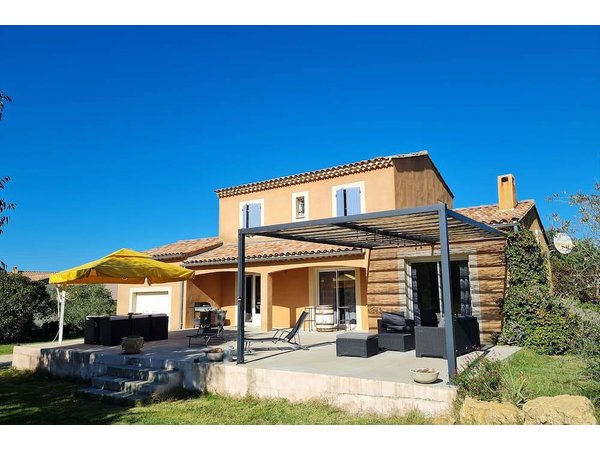 Holiday home in Vaucluse from £161 per night