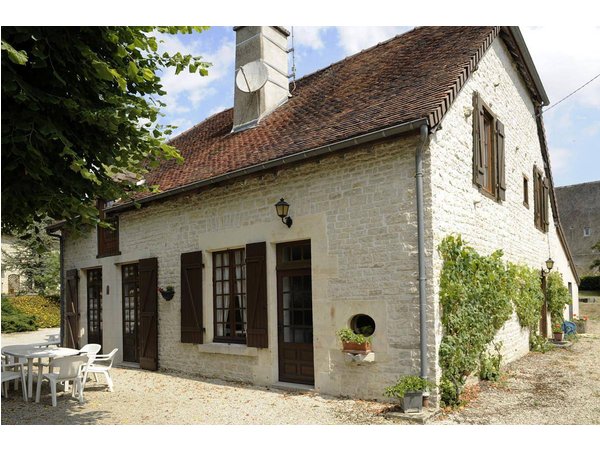 Holiday home in Aube from £44 per night